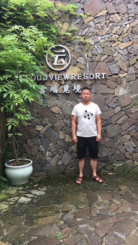 何超洪的第二张照片--渭南相亲服务中心