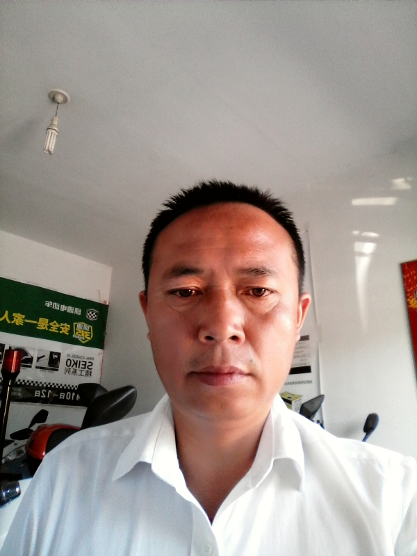 左手的第一张照片--渭南相亲服务中心