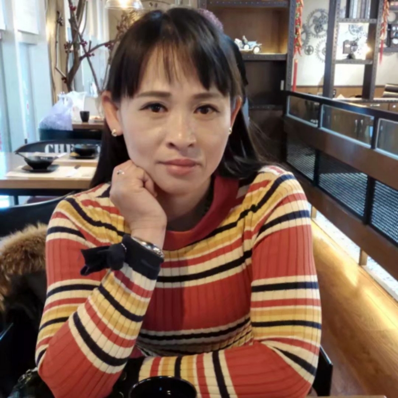 玫瑰花的第一张照片--渭南相亲服务中心