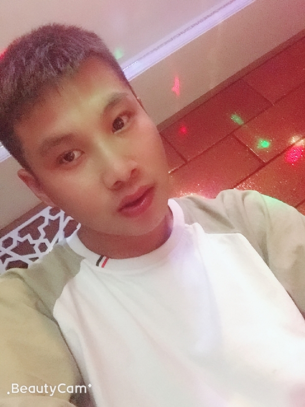 阿锋的第一张照片--渭南相亲服务中心