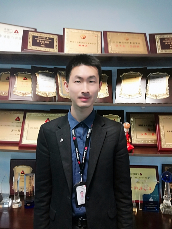 魔都青年的第一张照片--渭南相亲服务中心