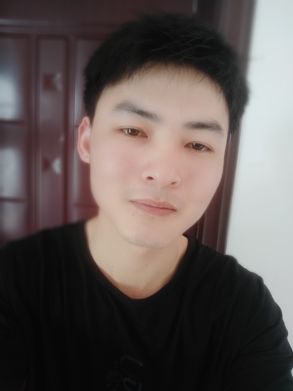 小情绪)っ的第一张照片--渭南相亲服务中心