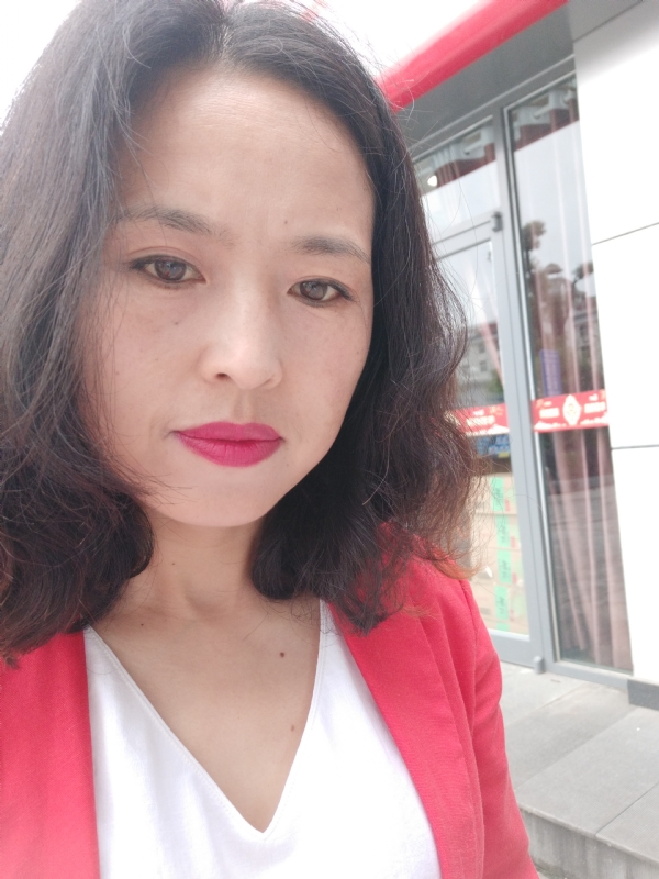 枫叶飘零的第一张照片--渭南相亲服务中心