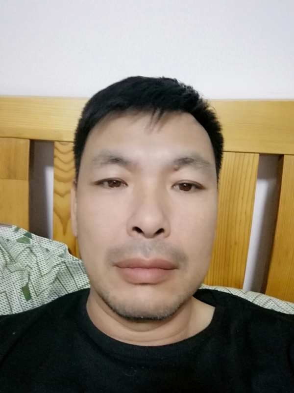 不爱当牛的第一张照片--渭南相亲服务中心