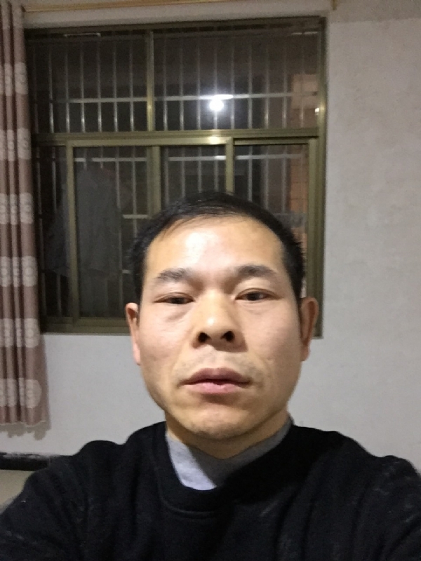 徐徐清风的第一张照片--渭南相亲服务中心