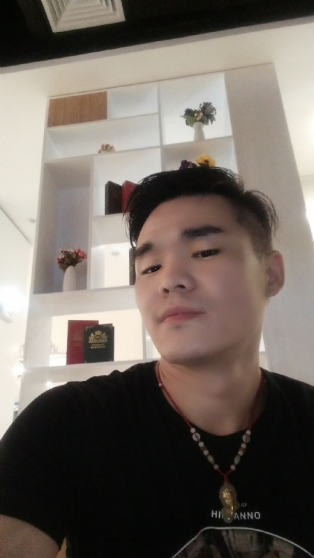 涵博随缘的第一张照片--渭南相亲服务中心