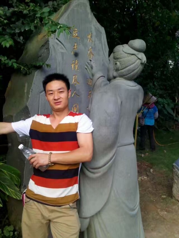 相依相伴的第一张照片--渭南相亲服务中心