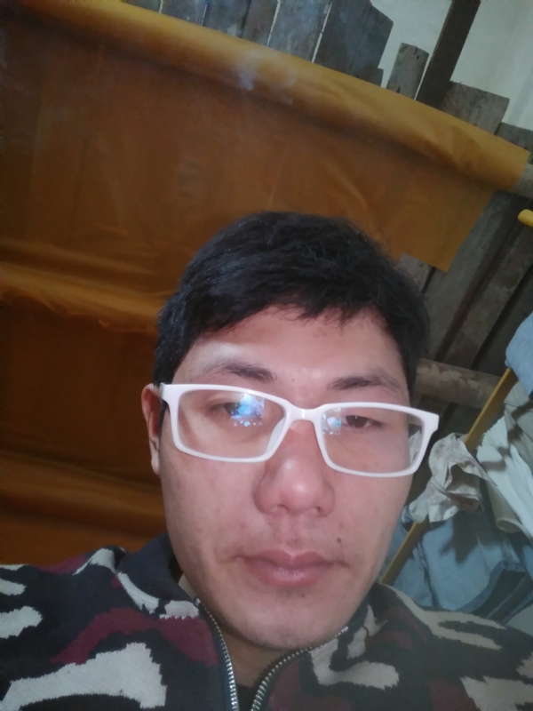 木心的第一张照片--渭南相亲服务中心