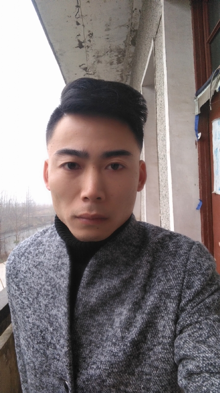 谁伴我闯荡的第一张照片--渭南相亲服务中心