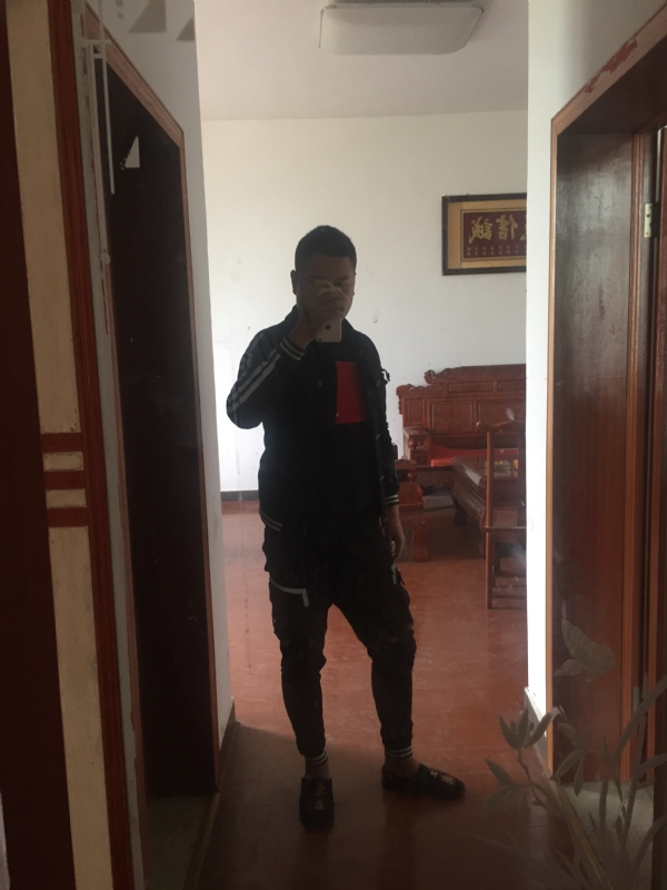 MC无所畏惧的第一张照片--渭南相亲服务中心