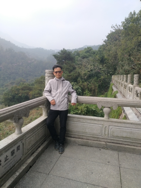 鱿鱼的第一张照片--渭南相亲服务中心