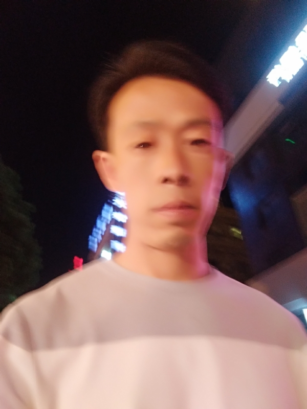 找个人来爱的第一张照片--渭南相亲服务中心