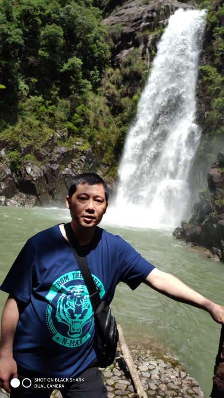 石头的第一张照片--渭南相亲服务中心