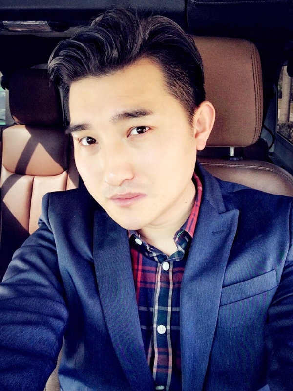 奋斗的第三张照片--渭南相亲服务中心