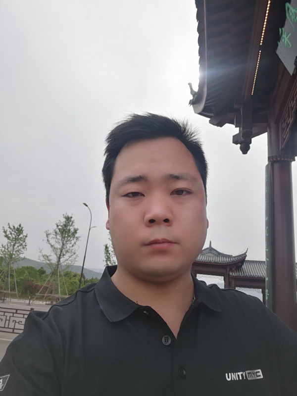 微笑的第一张照片--渭南相亲服务中心