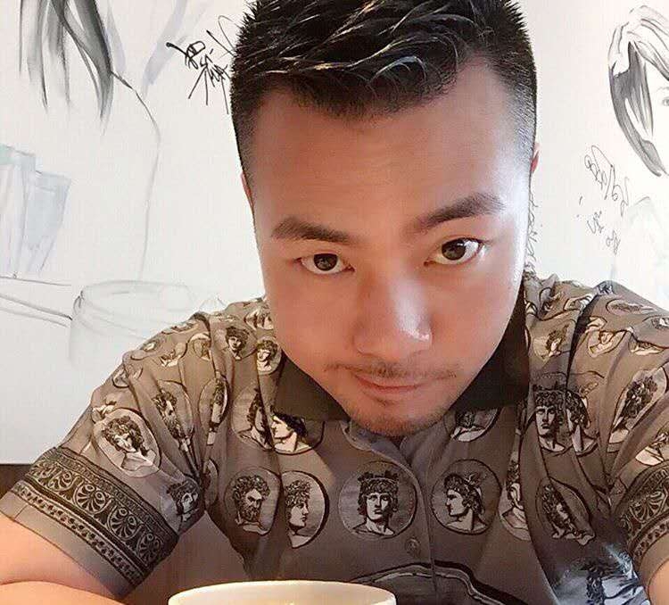 刘江平的第一张照片--渭南相亲服务中心