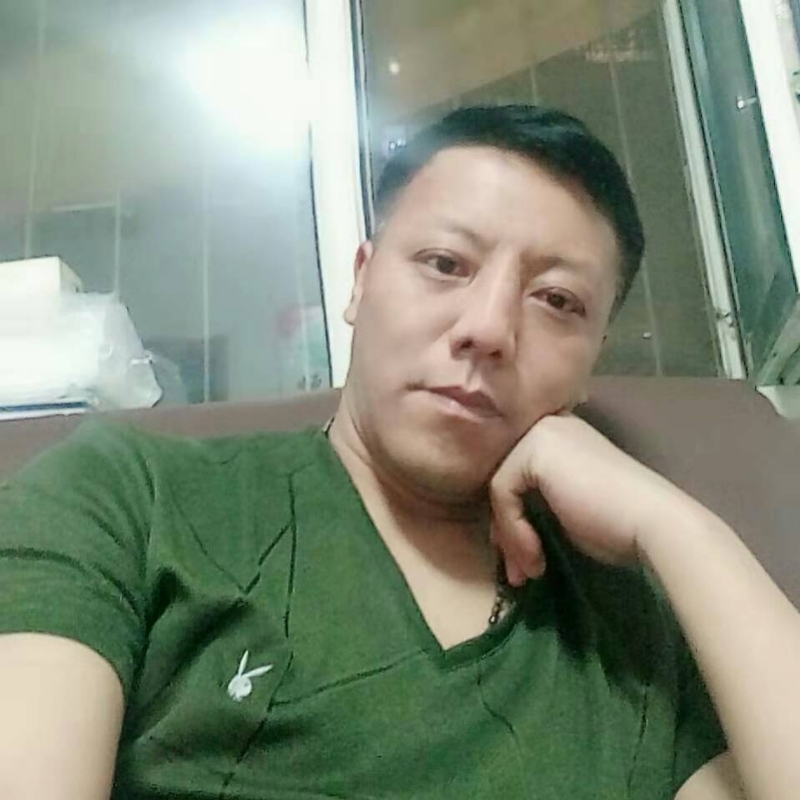 龍行天下的第一张照片--渭南相亲服务中心