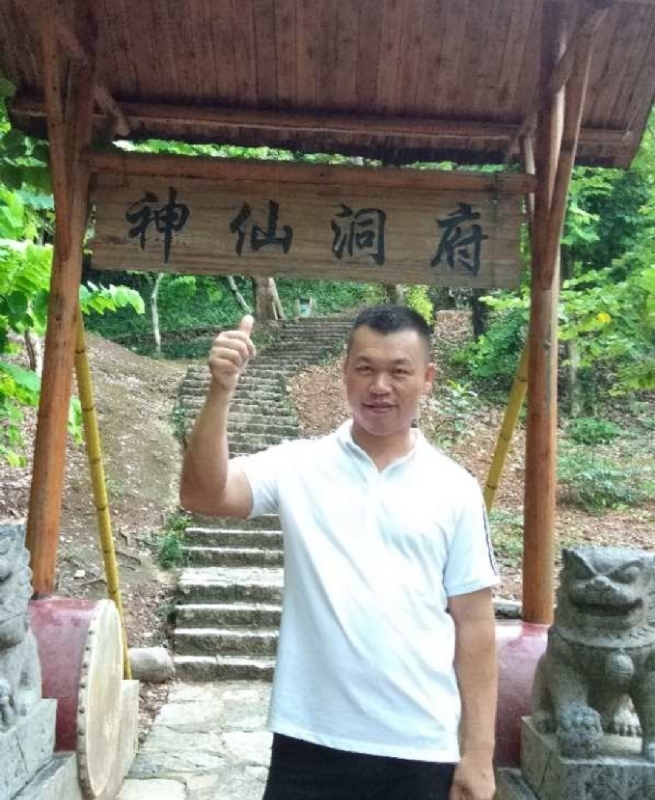 强仔的第一张照片--渭南相亲服务中心