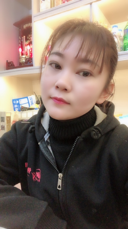 泡沫的第一张照片--渭南相亲服务中心