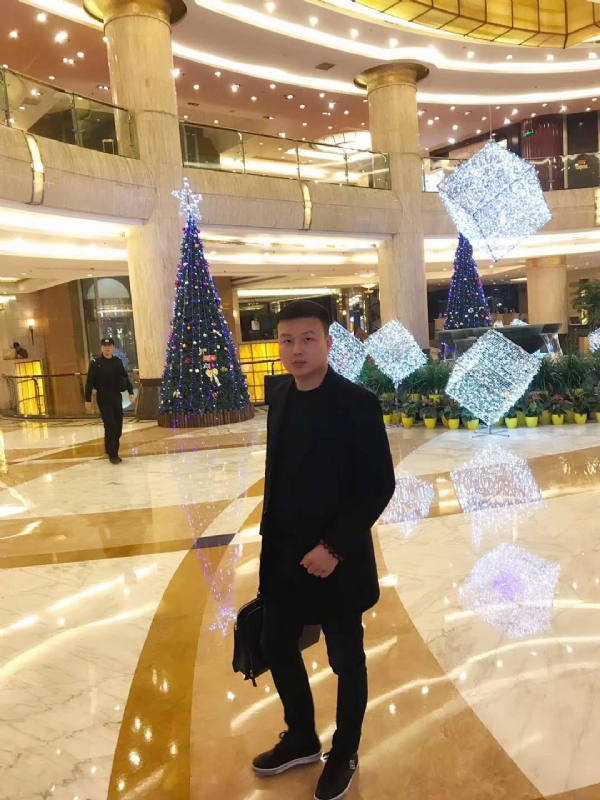 够钟的第一张照片--渭南相亲服务中心