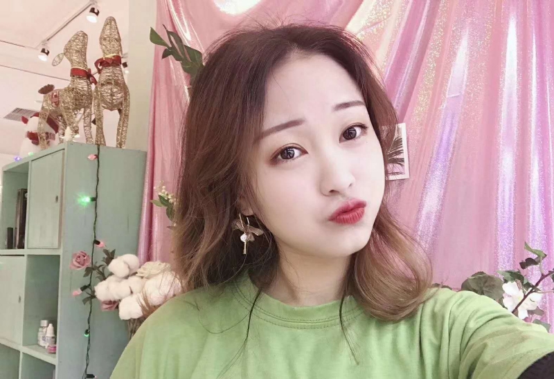 罗兰的第二张照片--渭南相亲服务中心