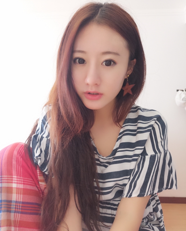 没有故事的女同学的第二张照片--渭南相亲服务中心