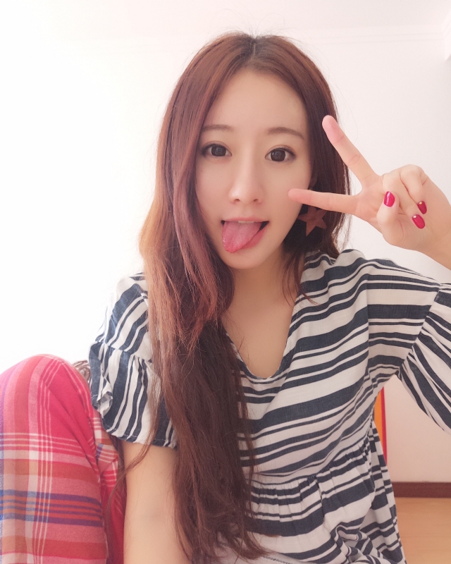 没有故事的女同学的第三张照片--渭南相亲服务中心