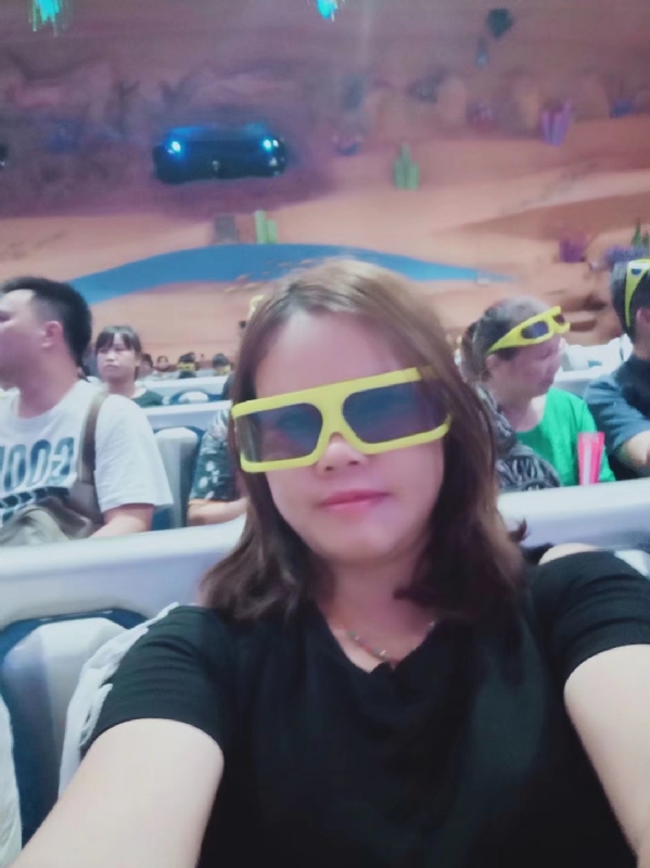 牙彩的第一张照片--渭南相亲服务中心