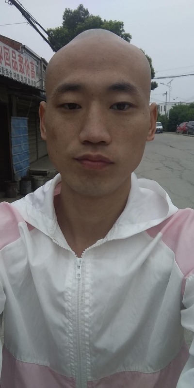 花花公子的第一张照片--渭南相亲服务中心