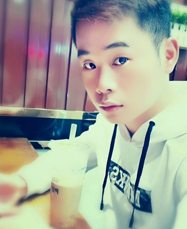 拔大萝卜的兔子的第一张照片--渭南相亲服务中心