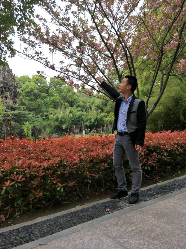 坦诚的第一张照片--渭南相亲服务中心