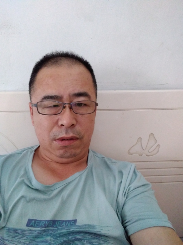 大叔的第一张照片--渭南相亲服务中心