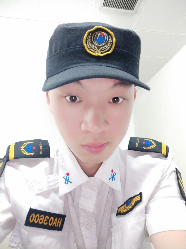 龙龙的第一张照片--渭南相亲服务中心