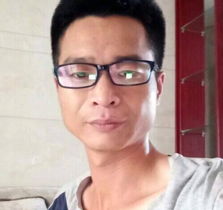 宜兴老鼠的第二张照片--渭南相亲服务中心