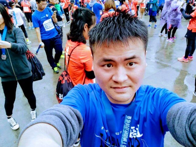 小五在跳舞的第一张照片--渭南相亲服务中心