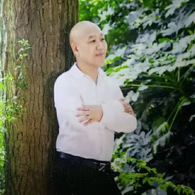 郑鑫牵手的第一张照片--渭南相亲服务中心