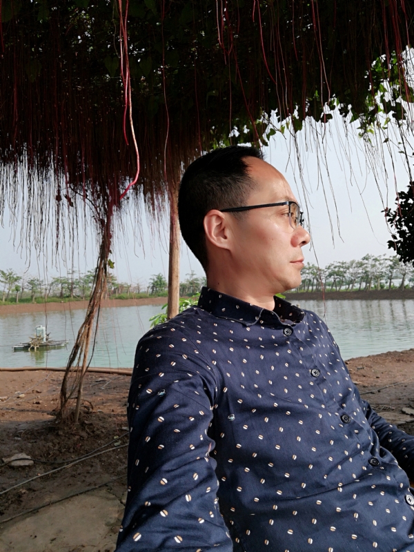 守望烟云的第一张照片--渭南相亲服务中心