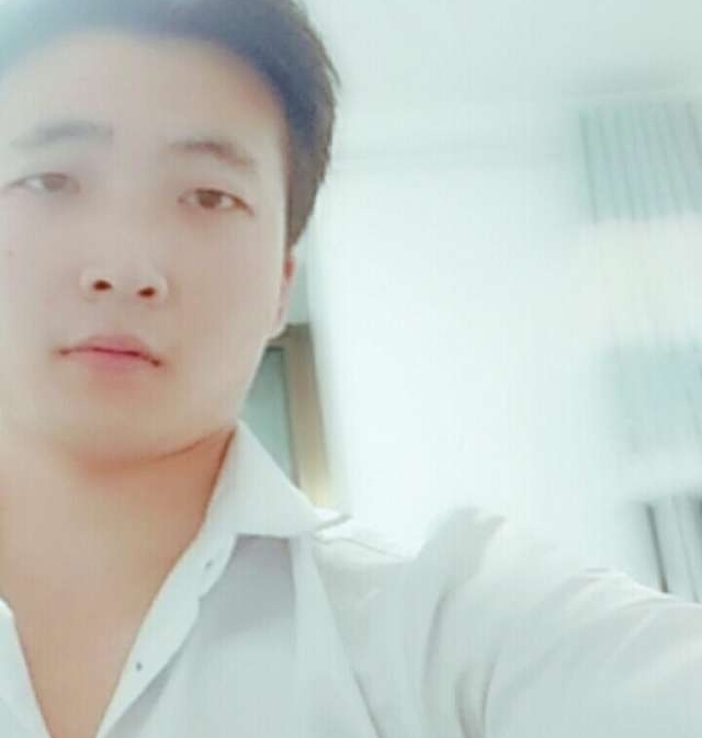 华英雄的第一张照片--渭南相亲服务中心