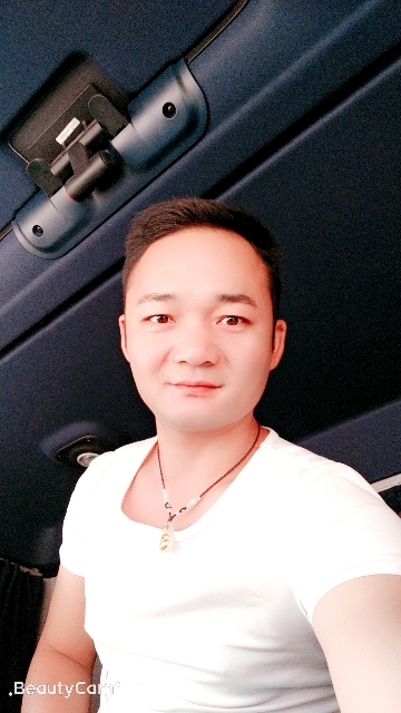 平凡的第一张照片--渭南相亲服务中心