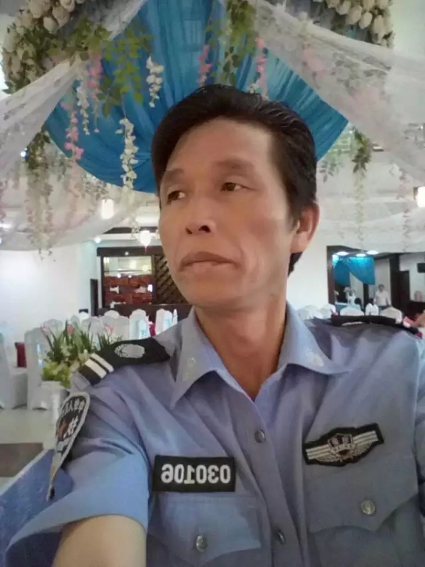 卧窗听雨的第二张照片--渭南相亲服务中心