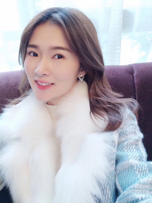 邓媛的第一张照片--渭南相亲服务中心