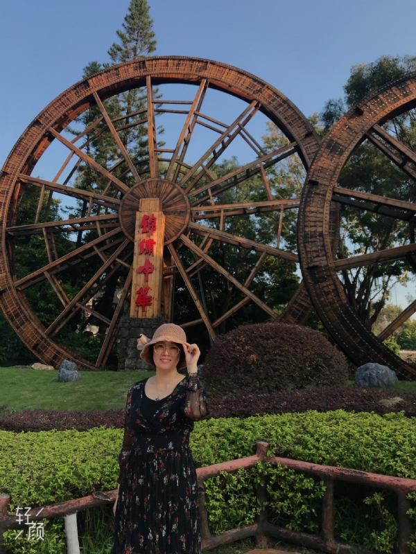 杏娅的第二张照片--渭南相亲服务中心