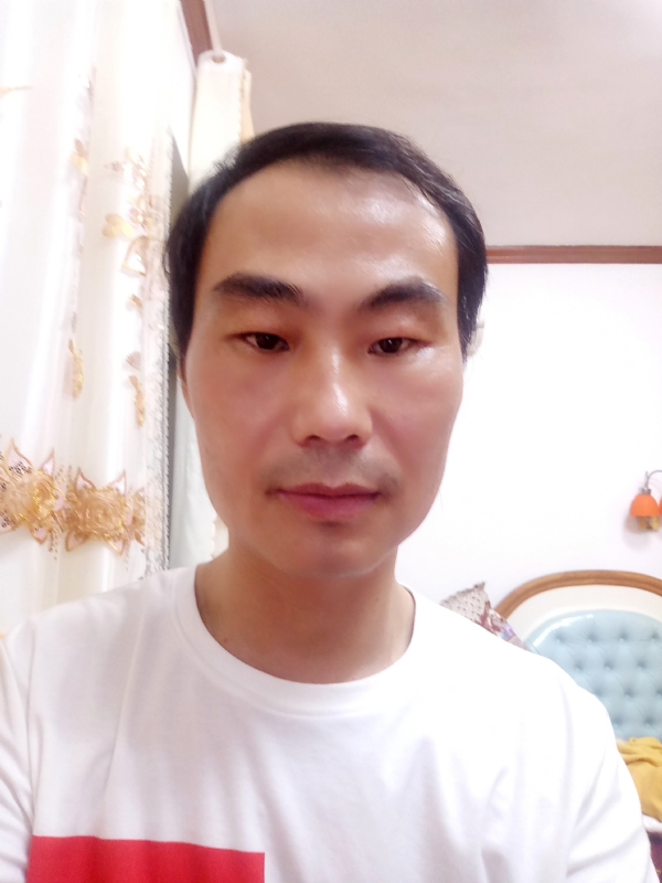 光明的第一张照片--渭南相亲服务中心