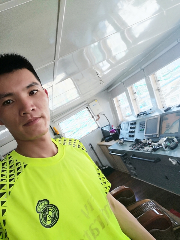 眼里都是你的第一张照片--渭南相亲服务中心