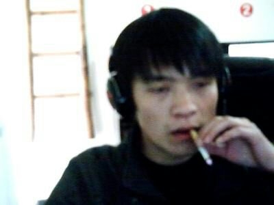 凝视那片天的第一张照片--渭南相亲服务中心