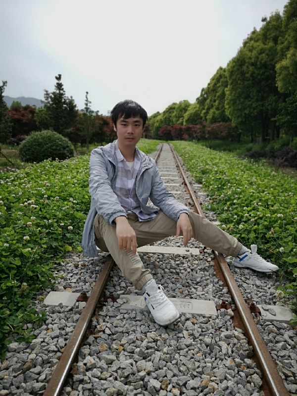 HCL的第一张照片--渭南相亲服务中心