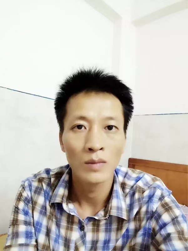 流年未亡的第一张照片--渭南相亲服务中心