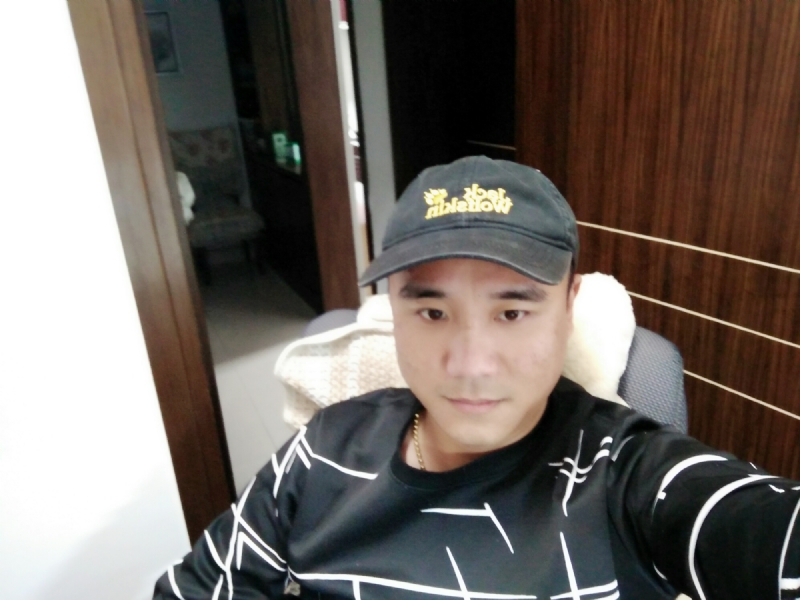 坚持我爱的第一张照片--渭南相亲服务中心