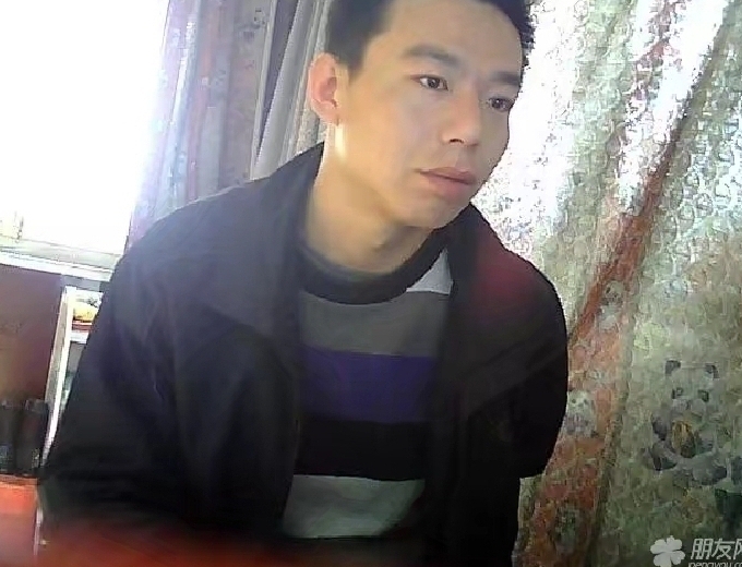 向钱奔跑的第一张照片--渭南相亲服务中心