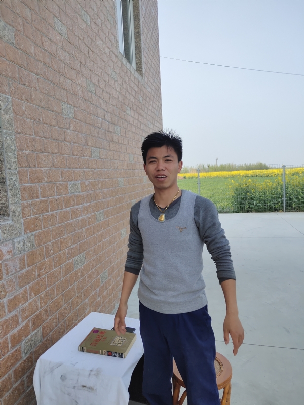 雷的第一张照片--渭南相亲服务中心